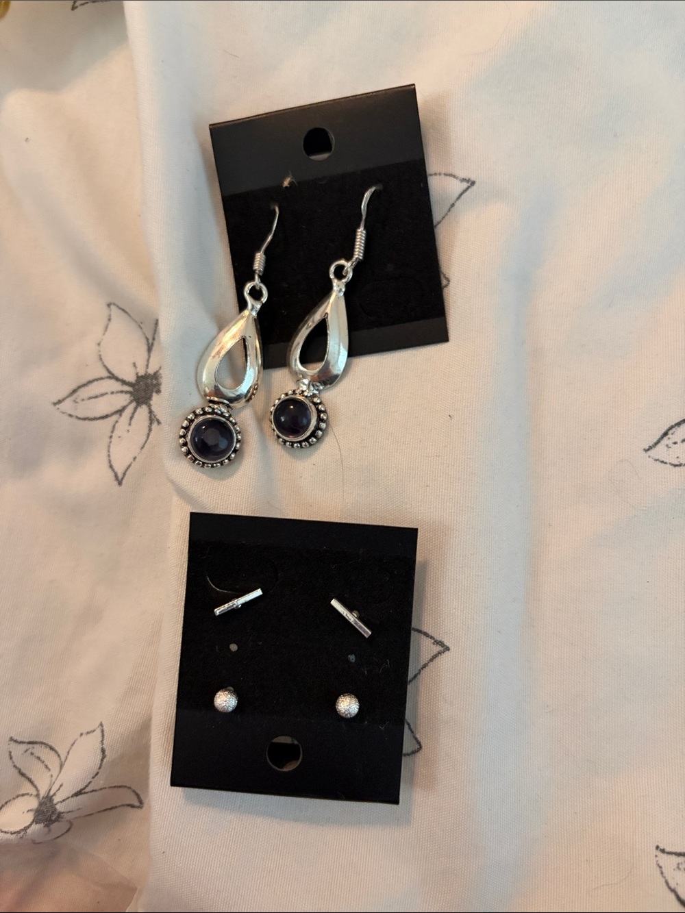 Earring bundle‎